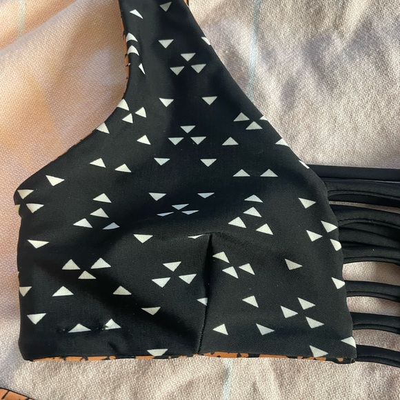 Rip Curl Reversible Mirage bikini - Picture 8 of 9